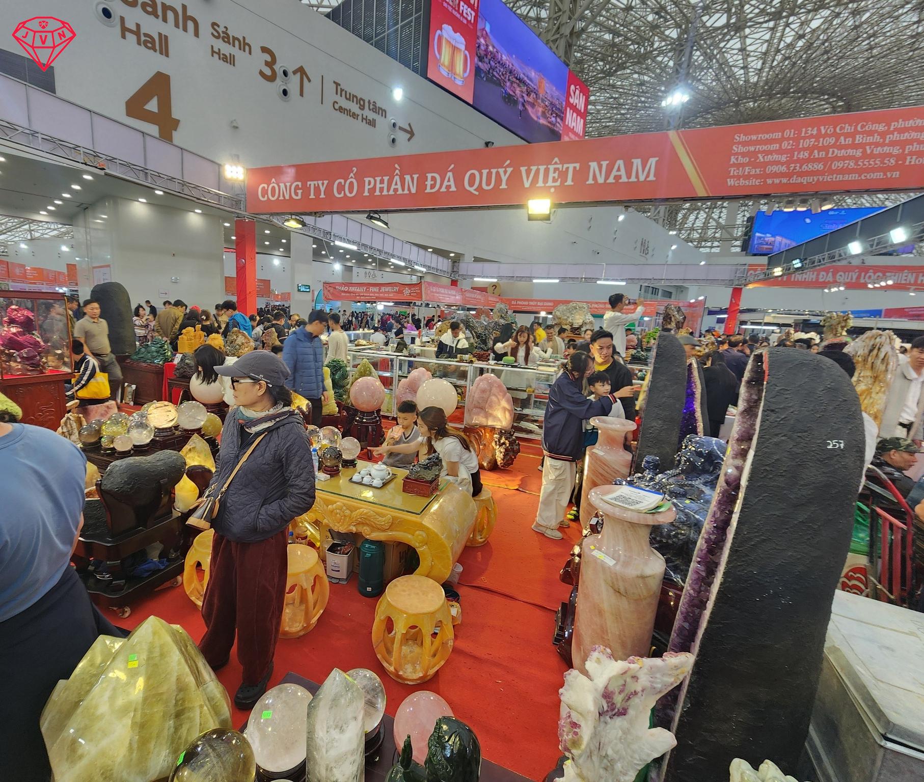 Hoi Cho Mua Thu Daquyvn 10