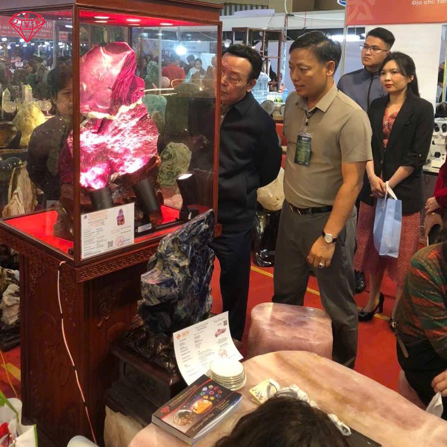 Hoi Cho Mua Thu Daquyvn 12